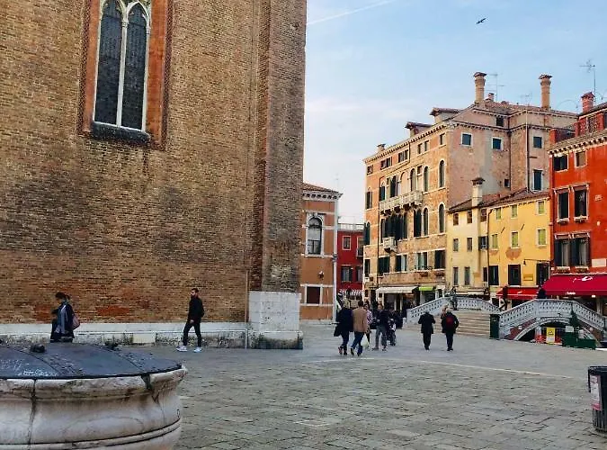 Ca'tronconi Ai Frari Appartement