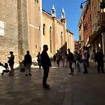 Ca'tronconi Ai Frari * Wenecja
