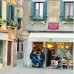 Ca'tronconi Ai Frari *